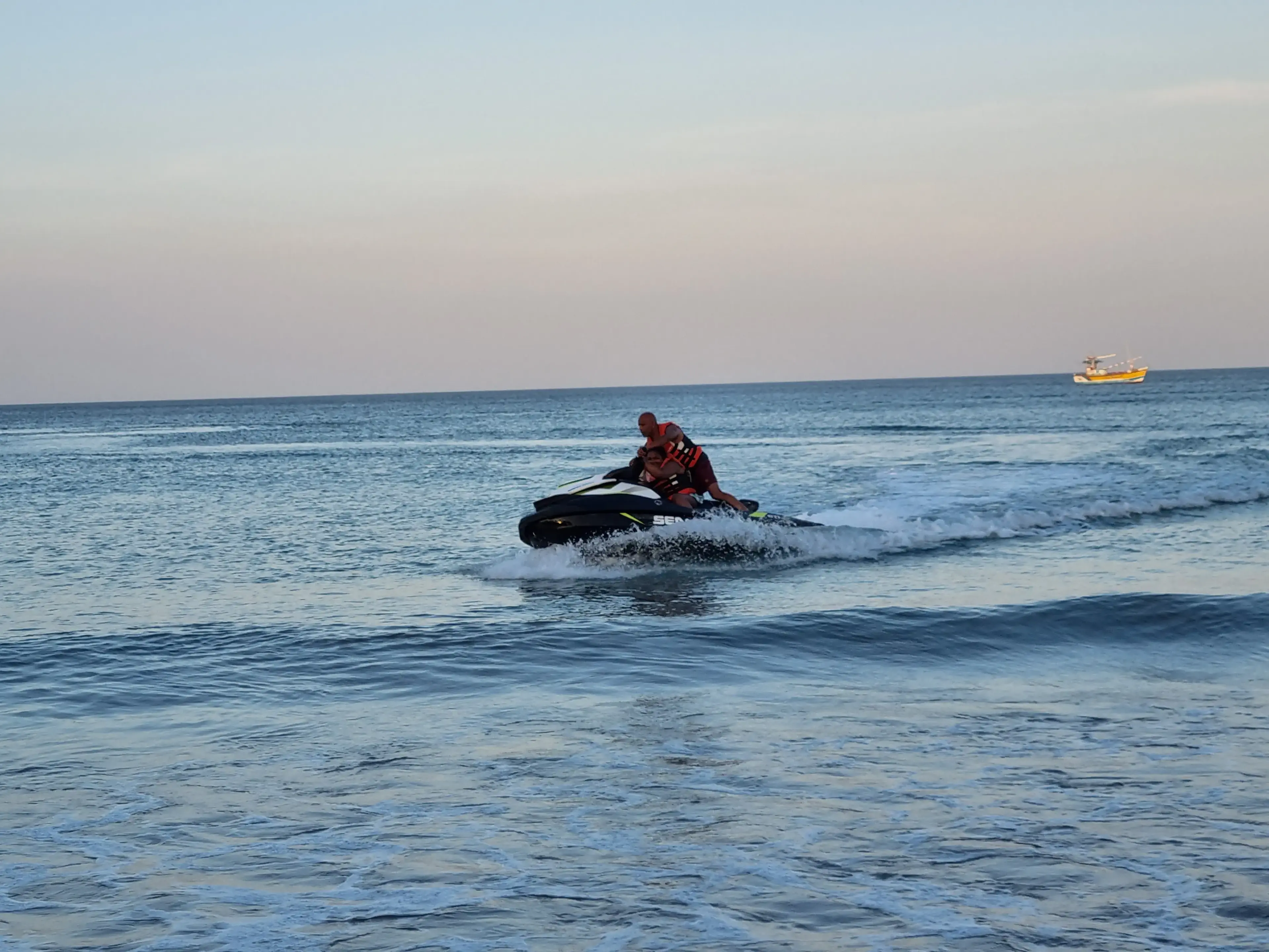 Trincomalee beach Photo 10