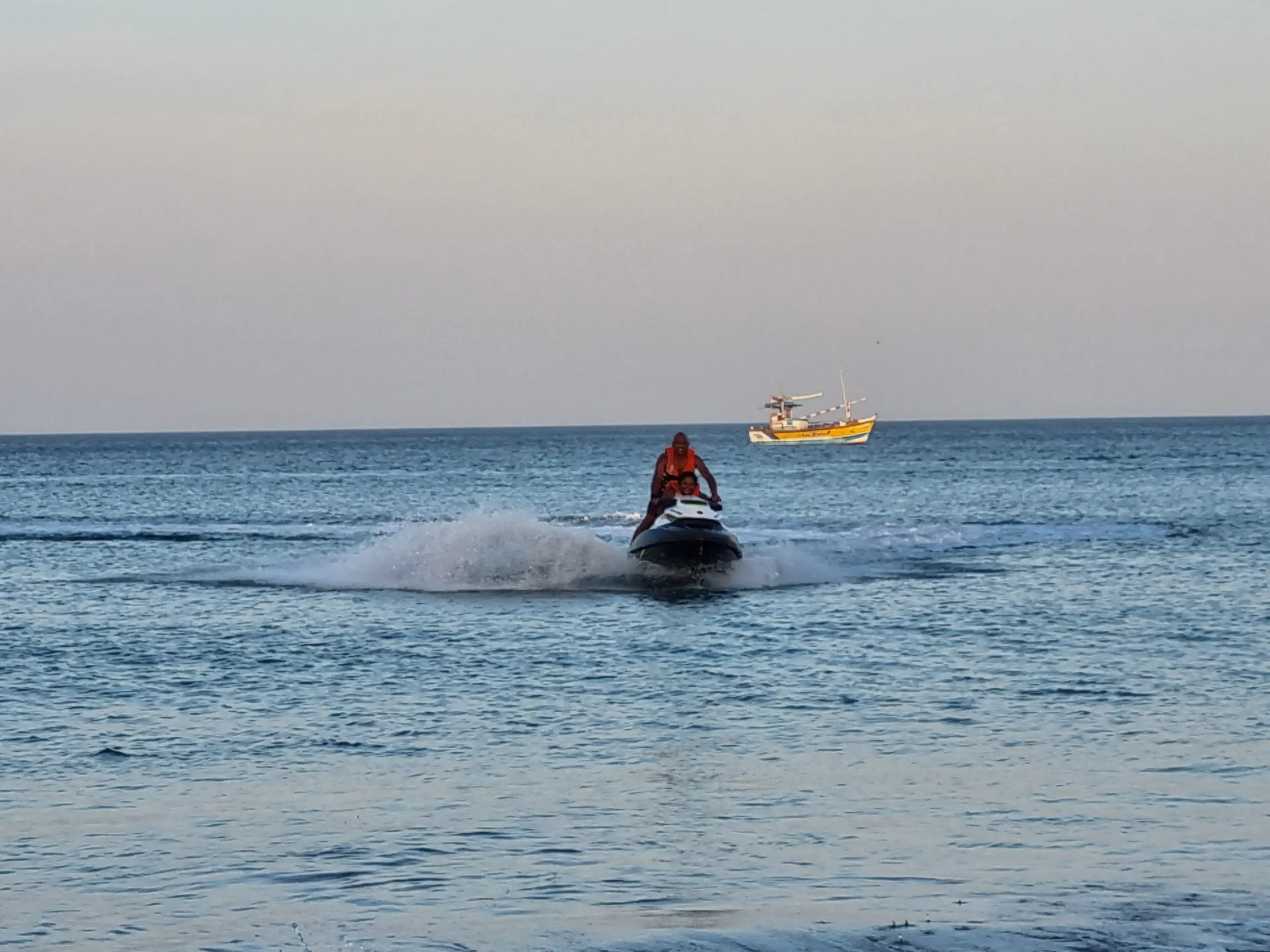 Trincomalee beach Photo 9